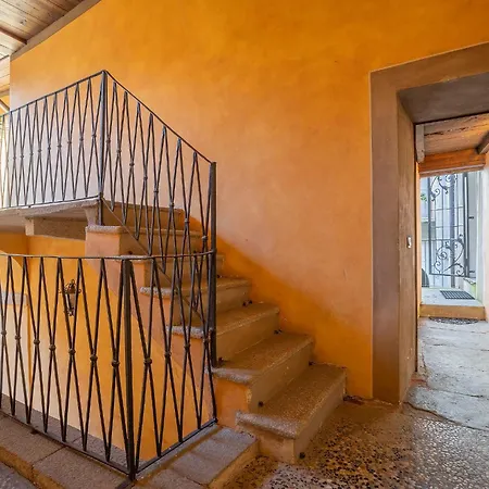 Il Portico In Piazza Principale Apartamento Orta San Giulio