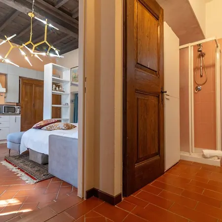 Apartment Il Portico In Piazza Principale Orta San Giulio